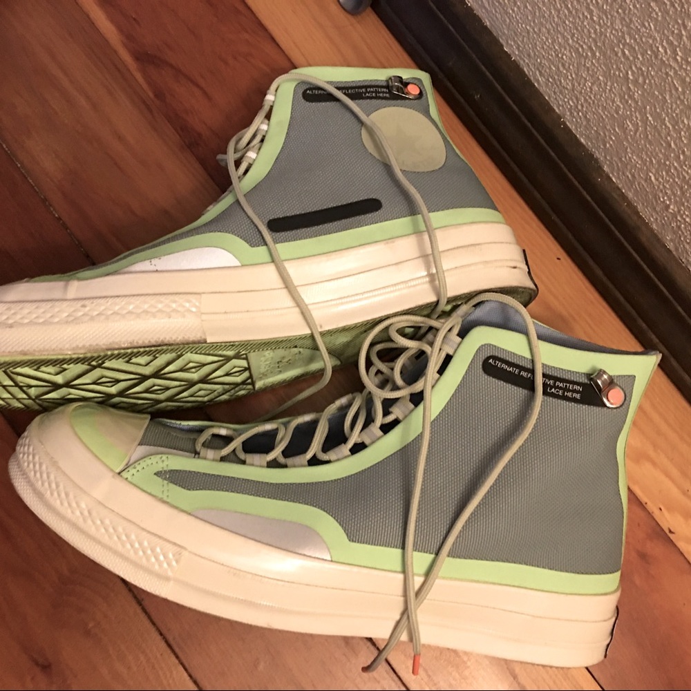 Converse - Picture 1 of 4